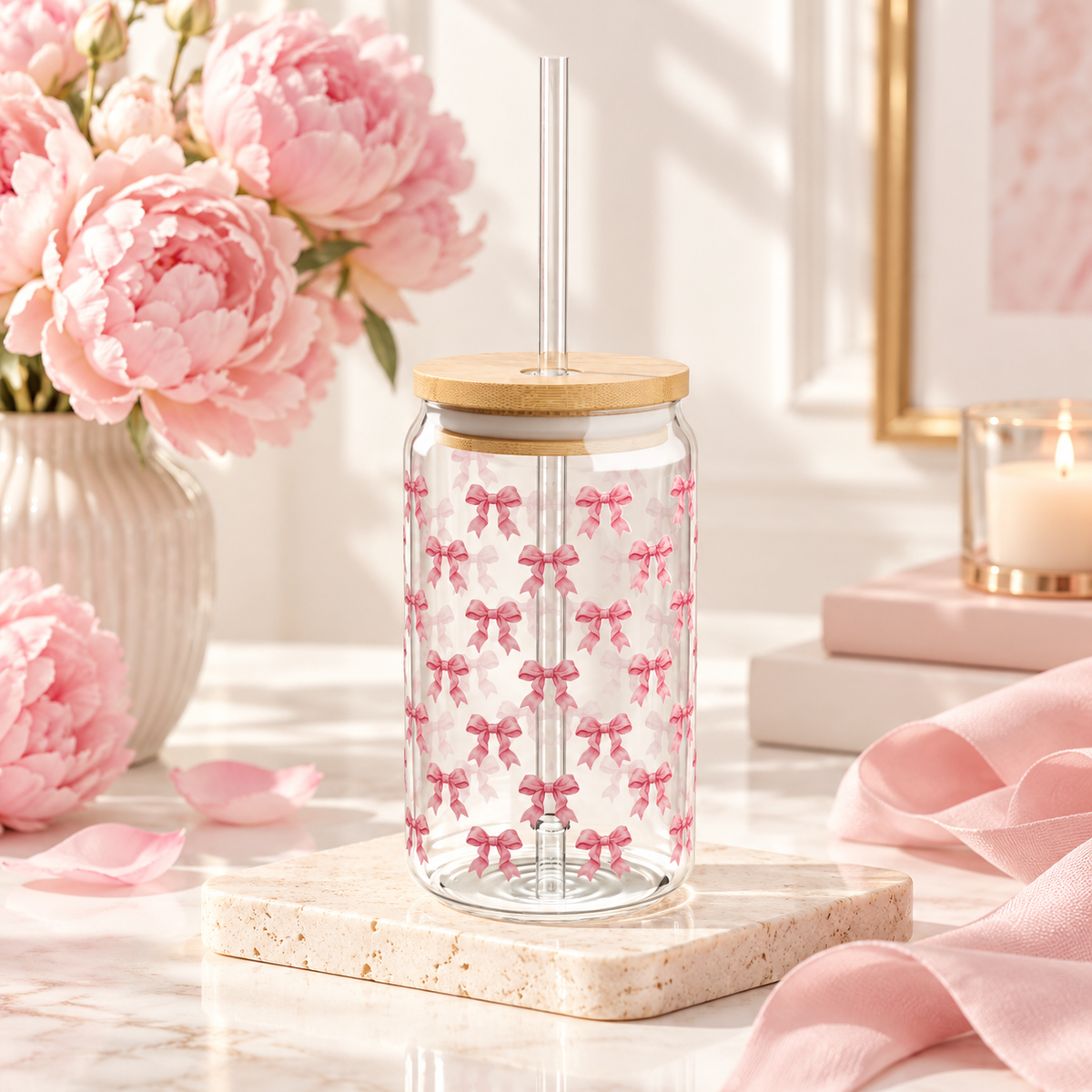 Jane & Lexi Blush Bow 16 oz clear glass sipper tumbler with repeating pink bows, bamboo lid and reusable clear straw