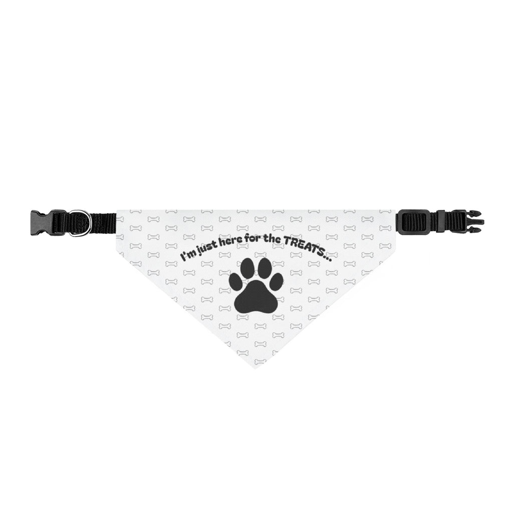 Funny pet bandana with bone pattern and treat quote